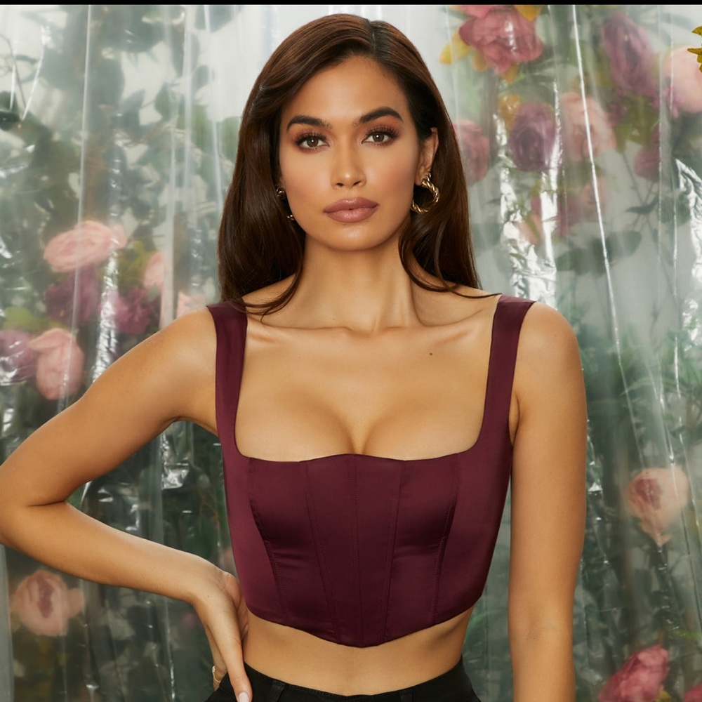 Oh Polly - BELOVED 
CURVED BUST BUSTIER CROP TOP IN WINE UK 8